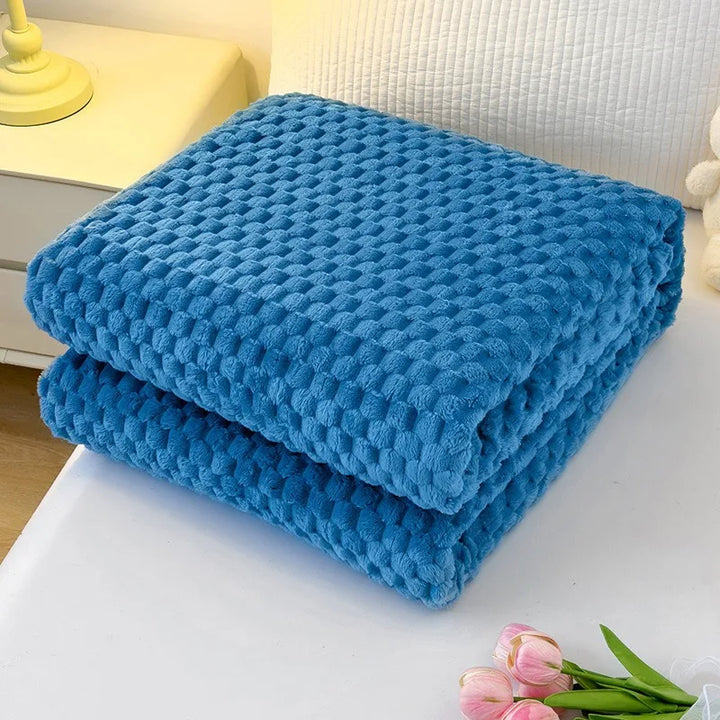 BowLift | CosyNest Fleece Blanket | Flannel Fleece Cuddle Blanket | Soft & Lightweight | Warm Sofa Blanket for Autumn & Winter | Gift Idea for Christmas