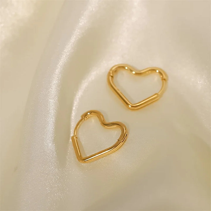 BowLift | Elegant Heart Hoop Earrings