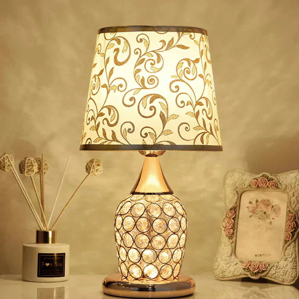 BowLift | Stylish Lamp with Delicate Crystal Shine