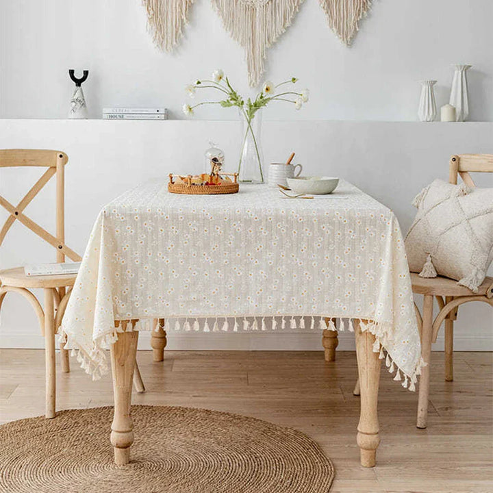 BowLift | Floral tablecloth