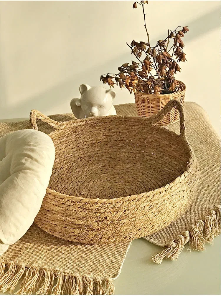 Rattan cat bed handwoven & washable Bowlift