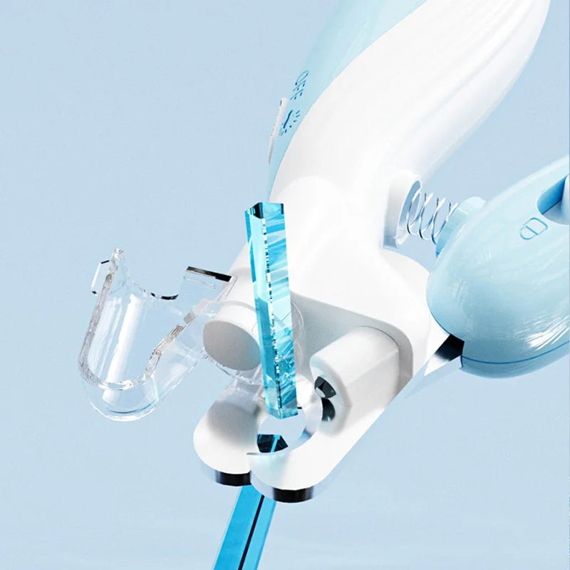 Claw cutter with LED light & safety lock Bowlift