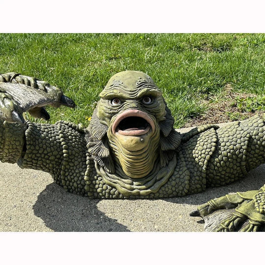 BowLift | Kreatur The Black Lagoon Grab sculptures Figure Garden building Outdoor ornaments Monster Statue Man Halloween Decoration