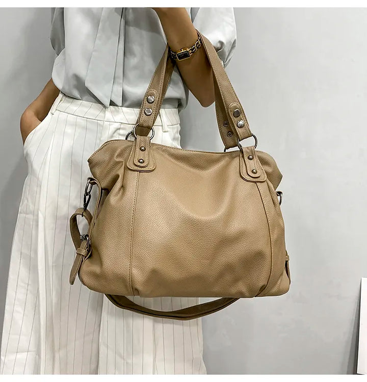 Isabela Tote – Trendy and Spacious Student Bag Bowlift