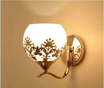 LuxeGlow - Gold LED Wall Lamp for Mood Lighting Bowlift