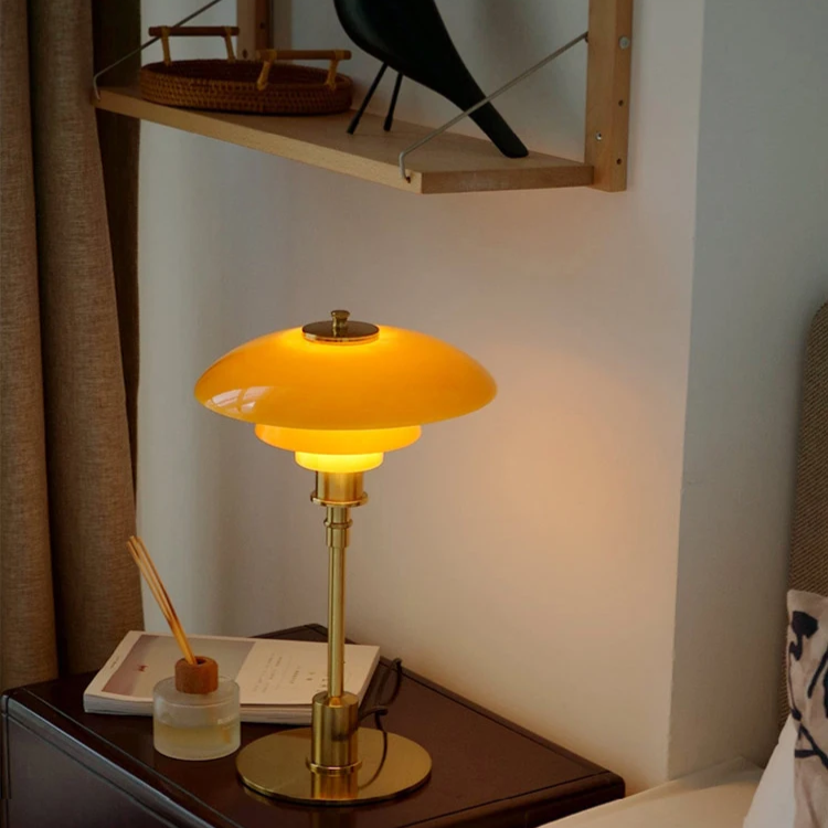 BowLift | Danish designer lamp - Dimmable table lamp