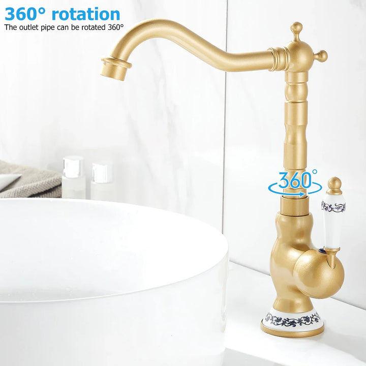 Kitchen faucet made of antique brass with ceramic handle - 360° swivel | Traditional design Bowlift