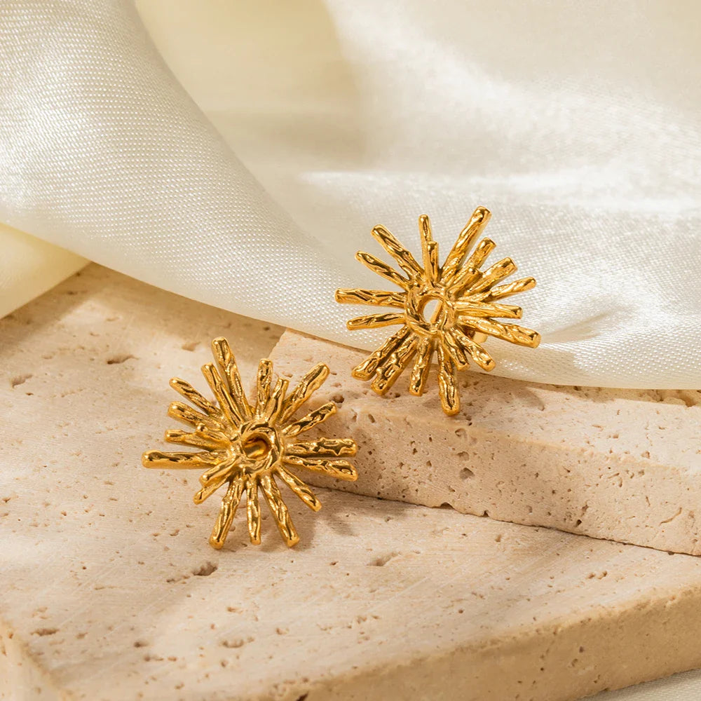 BowLift | Dainty Radial Shine Stud Earrings