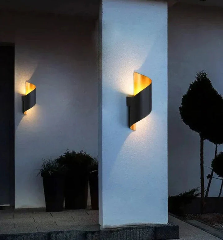 BowLift | IronEdge – Modern Wall Light Crafted from Iron and Acrylic
