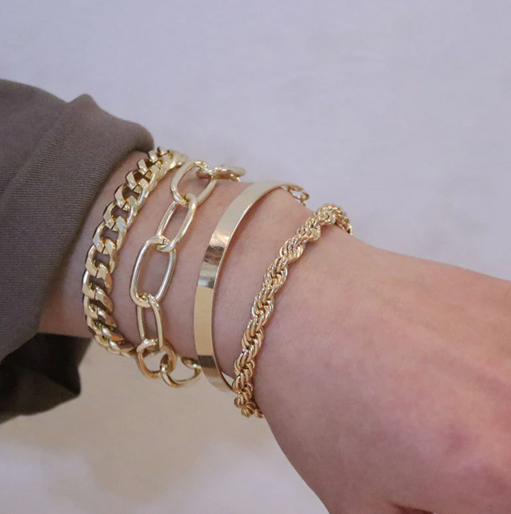 Enchanting Arm Candy | Stunning 4-Piece Bracelet Set Bowlift