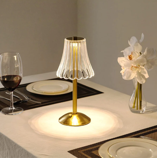 BowLift | Rechargeable USB LED Table Lamp in Retro Design