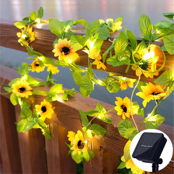 BowLift | Solar fairy lights SoliBlossom | Sunflower decor with leaves | Warm white | 8 modes | For garden, fence & wedding