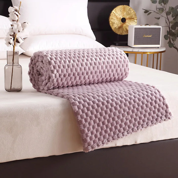 BowLift | CosyNest Fleece Blanket | Flannel Fleece Cuddle Blanket | Soft & Lightweight | Warm Sofa Blanket for Autumn & Winter | Gift Idea for Christmas
