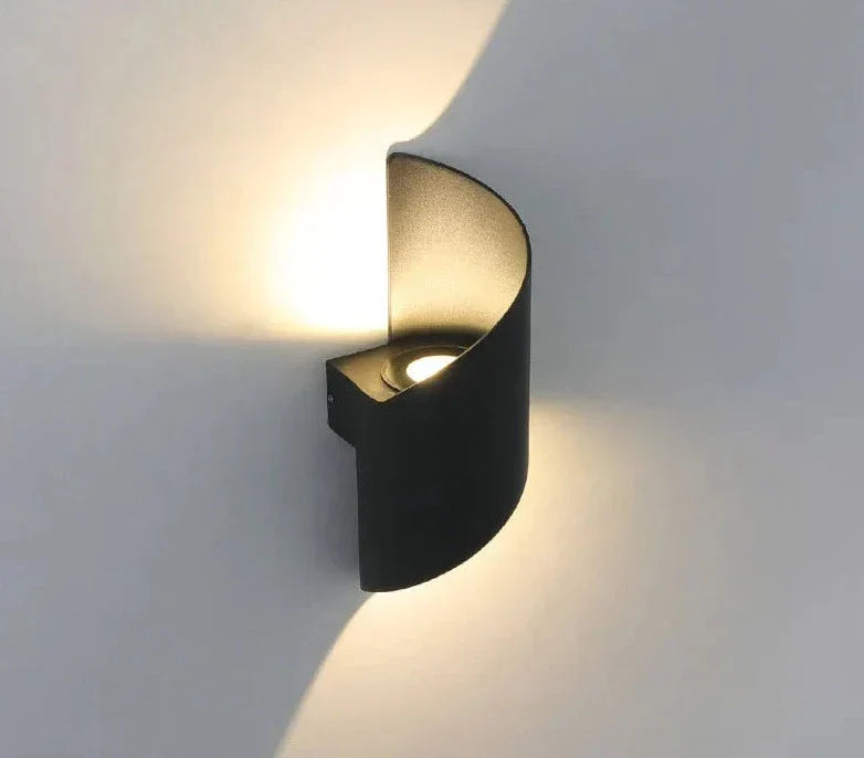 BowLift | IronEdge – Modern Wall Light Crafted from Iron and Acrylic
