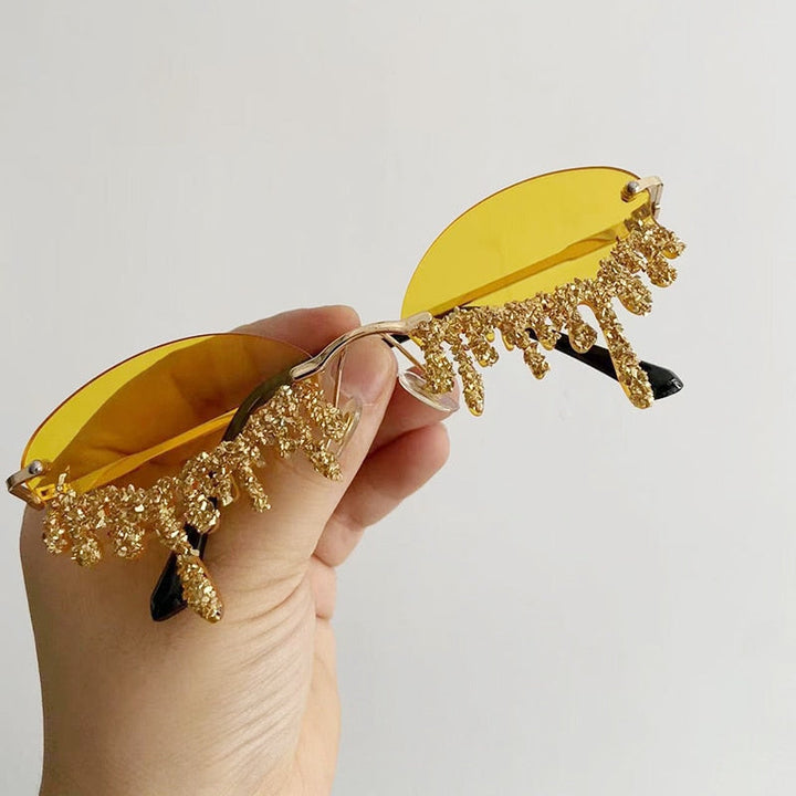 Cry me a Glitter' Sunglasses | Let the festival season begin! | Bowlift