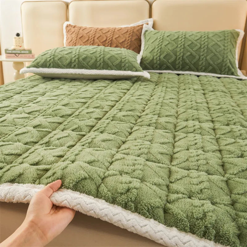 BowLift | Thick Warm Winter Blanket Mattress Pad