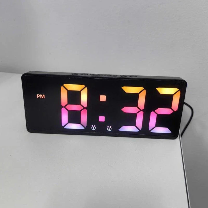 VoiceSnooze LED Clock – Stylish Alarm Clock with Night Mode Bowlift
