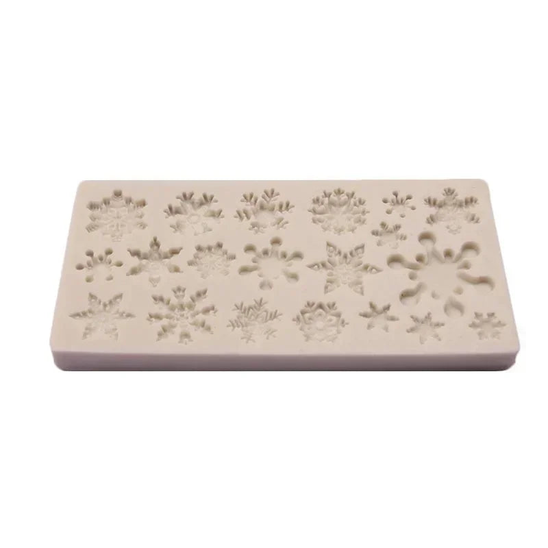Snowflake Delight – Silicone Baking Mold for Winter Treats Bowlift