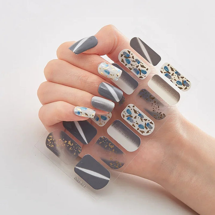 BowLift | GlitzNail – Festive Christmas Nails Quick, Complete Without Salon