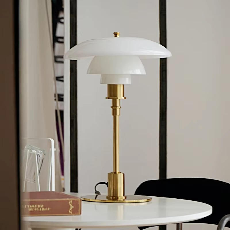 BowLift | Danish designer lamp - Dimmable table lamp