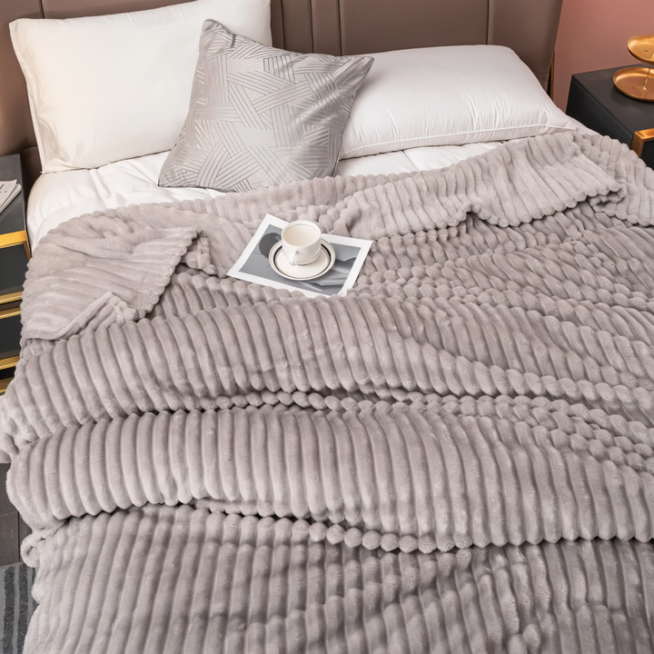 BowLift | CosyLoom Plaid | Soft Ribbed Fleece Blanket | Breathable & Fluffy | For All Seasons
