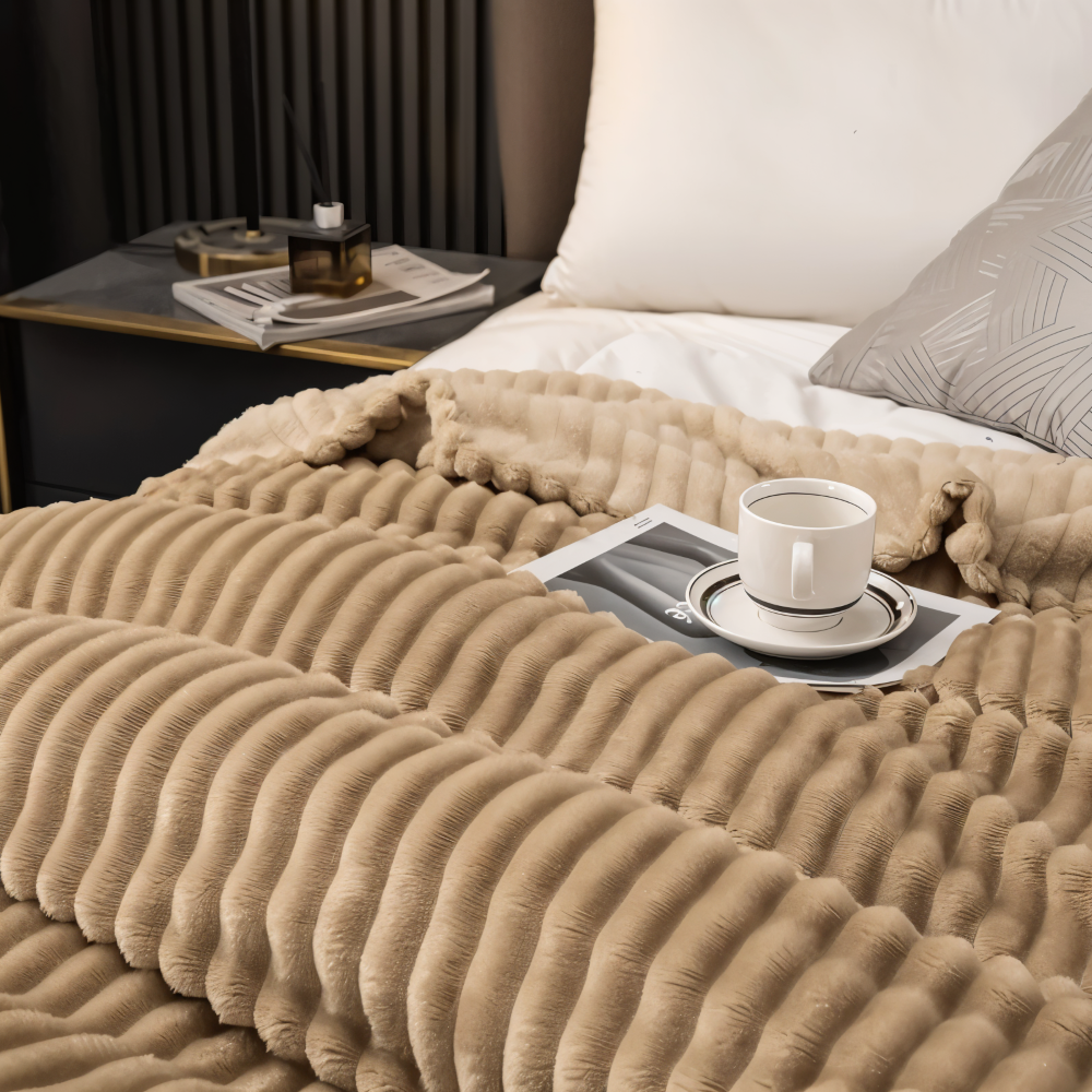 BowLift | CosyLoom Plaid | Soft Ribbed Fleece Blanket | Breathable & Fluffy | For All Seasons