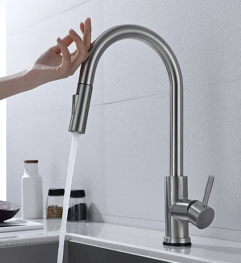 BowLift | TouchTech Pull-Out Kitchen Tap – Sensor Touchless Mixer Tap with Flexible Spout | Modern Brass Faucet