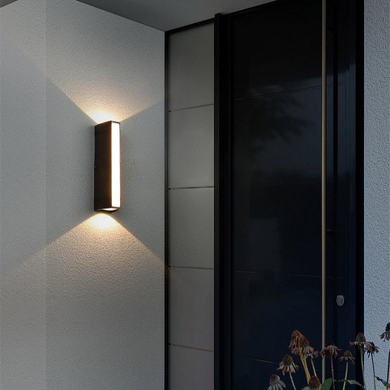 BowLift | Elegant Aluminium Outdoor Wall Light | Waterproof