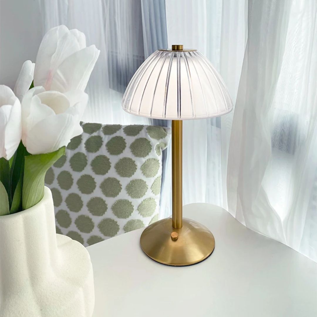 Karina GlowDesk – Retro Rechargeable Desk Lamp Bowlift
