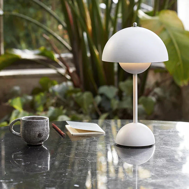 BowLift | LED Table Lamp Ambient Lighting Modern Interior