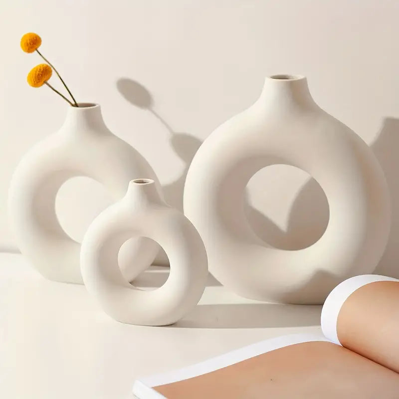 BowLift | TranquilGlass - Elegant Vase for a Serene Interior