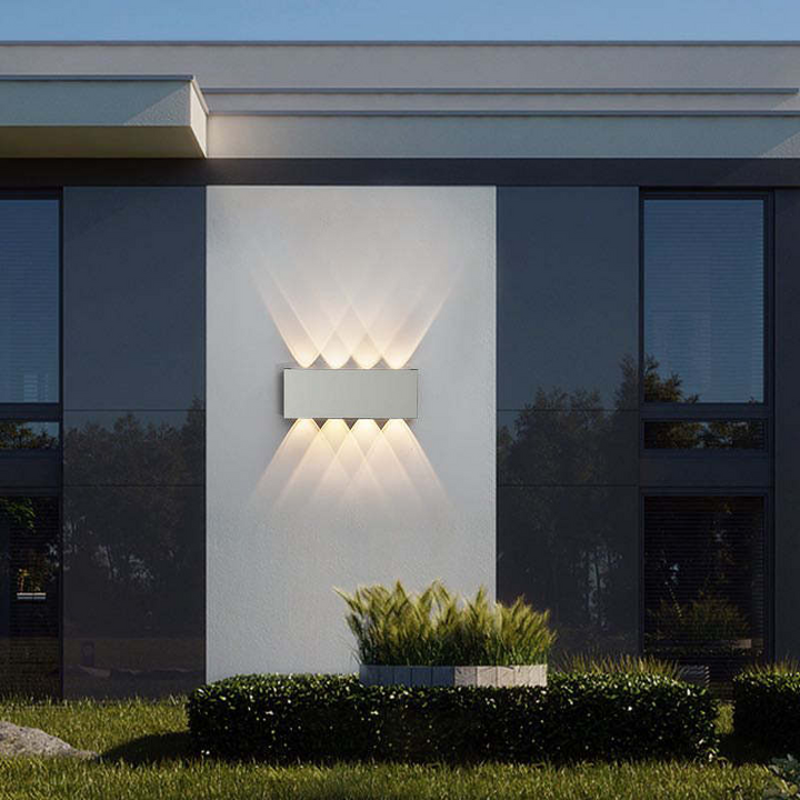 BowLift | Modern Waterproof LED Outdoor Wall Light Made of Aluminum