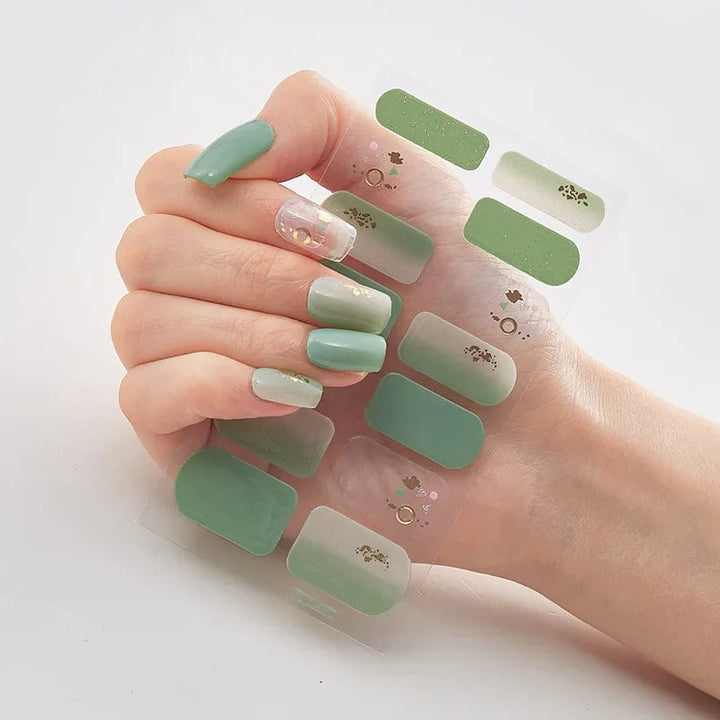 BowLift | GlitzNail – Festive Christmas Nails Quick, Complete Without Salon