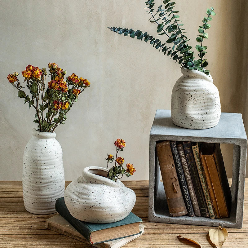 BowLift | Arcadia Vase – Handcrafted ceramic vase in Nordic design