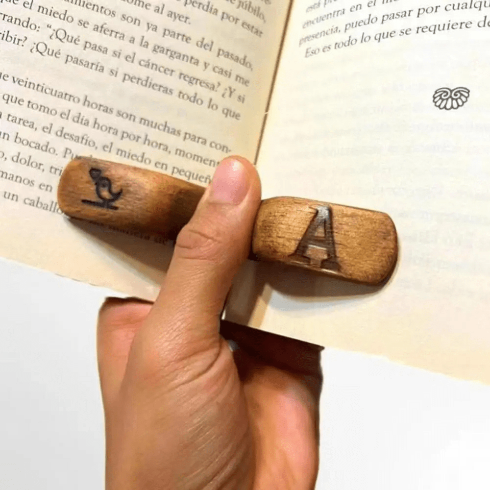 BowLift | Solid Wood Reading Ring