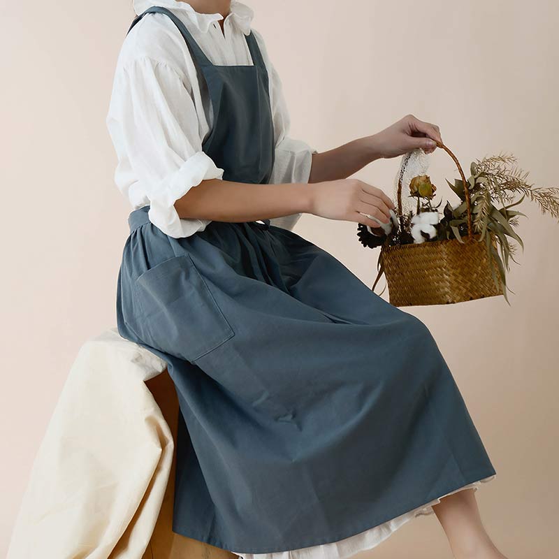BowLift | Waterproof cotton apron with practical pockets – ChefMate