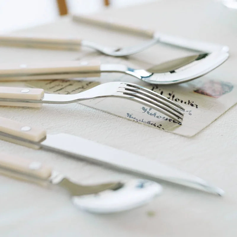 BowLift | 24-Piece Stainless Steel Cutlery Set with Engraved Design - BistroLine