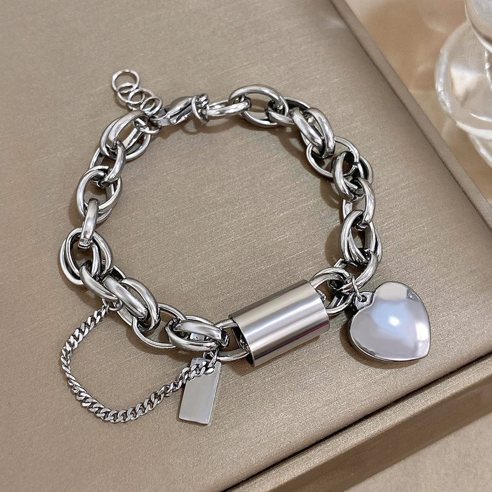 BowLift | Bold & Chunky Chain Heart Bracelet