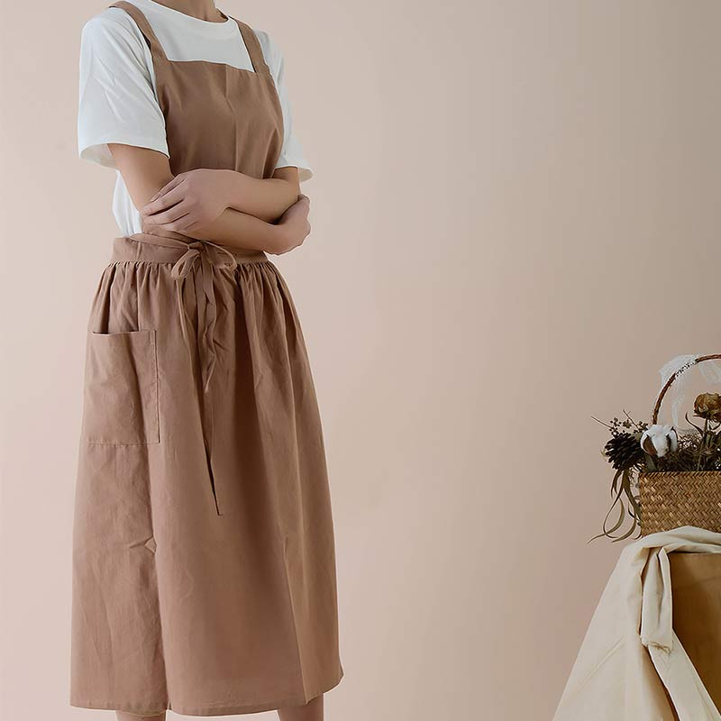 BowLift | Waterproof cotton apron with practical pockets – ChefMate
