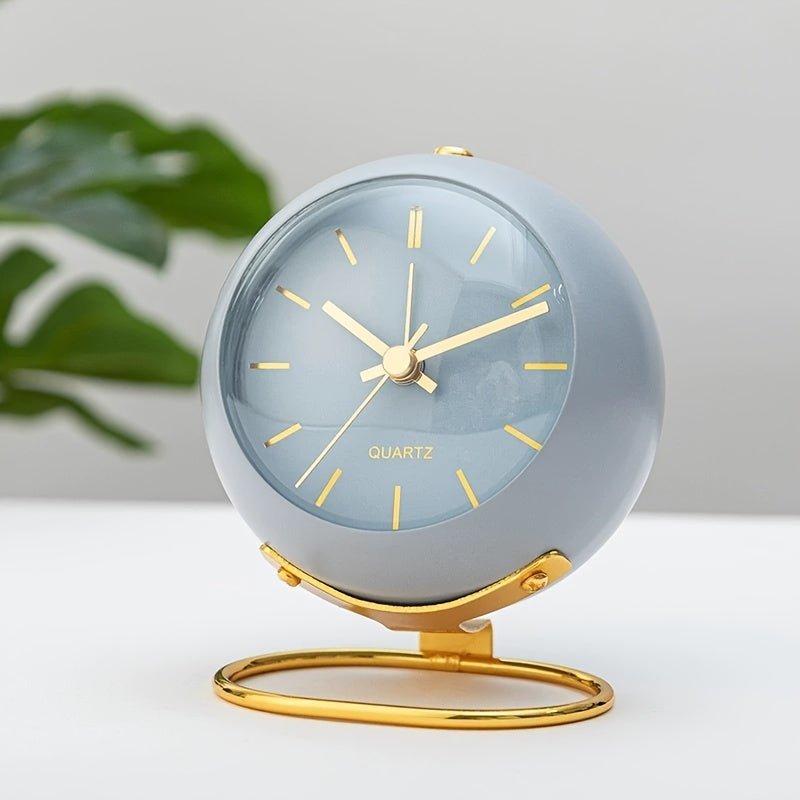 BowLift | Buzzley – Retro Analog Alarm Clock with Silent Movement