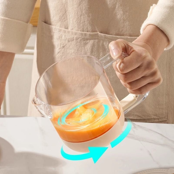 BowLift | MixMaster Cup – Stirring, Measuring, Filtering in one handle!