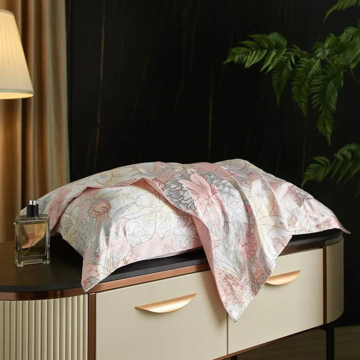 BowLift | Caressence – Mulberry Silk Pillowcase for Luxurious Sleep Comfort