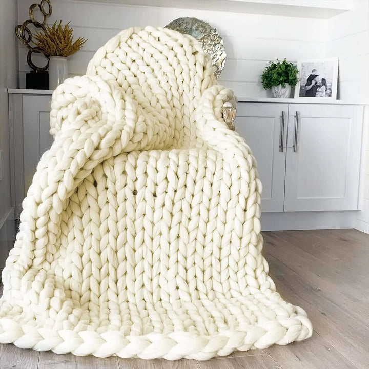 BowLift | Thick Line Sofa Knitted Blanket