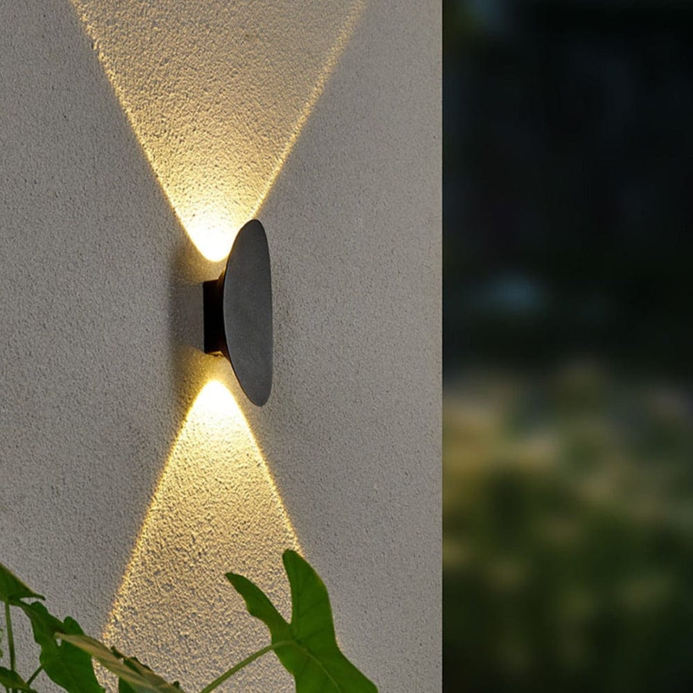 BowLift | Elegant outdoor wall light made of aluminum