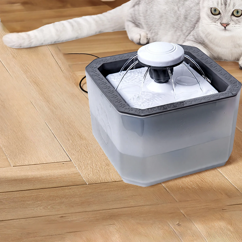 Large Pet Drinking Bowl with Circulation