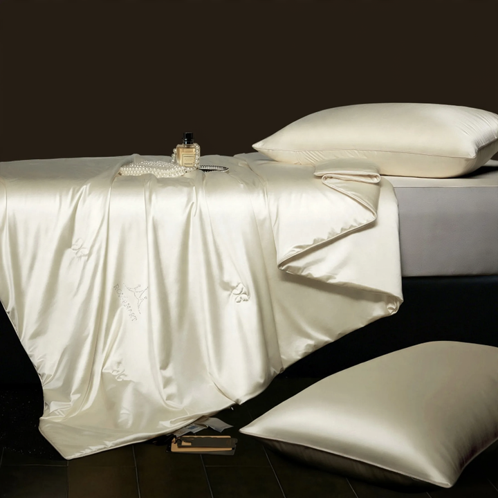 Light silk blanket with cooling effect, 100% silk