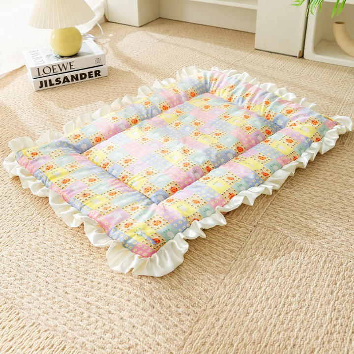 Fluffy pet mat made of fleece