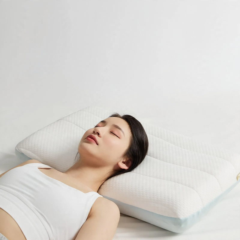 Neck support pillow made of memory foam, 42 × 70 cm
