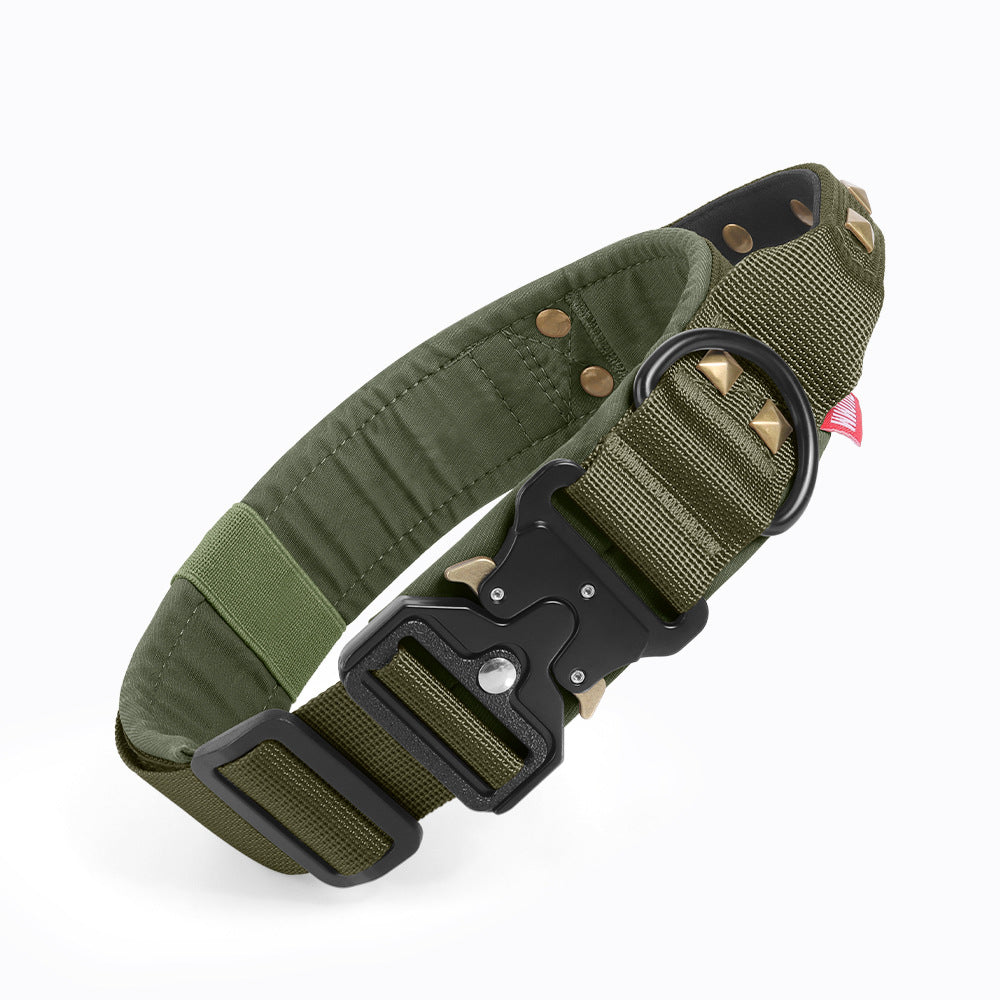 Tactical dog collar with handle
