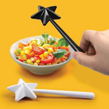 Salt and pepper shaker magic wands | Bowlift